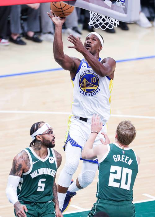 NBA战况东部决赛：绿军雄起，雄鹿奋力回击，激战正酣！