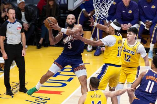 nba湖人vs太阳g2，湖人vs太阳g2比赛结果？
